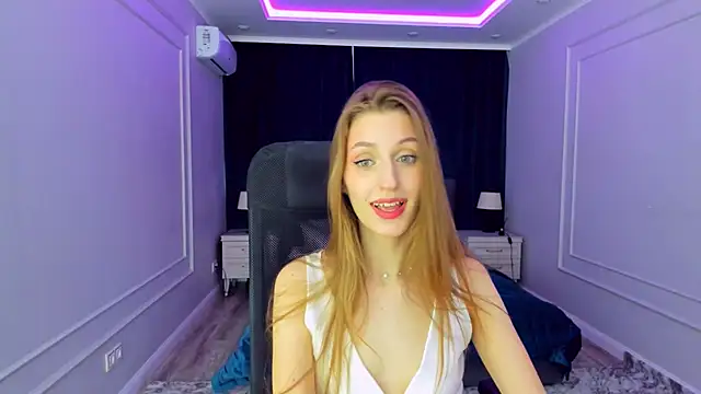 Snapshot of NaturalBeaty chatting on 17, 3, 2025 NaturalBeaty online show from 17, 3, 2025