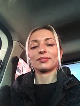 Diamond Bunny  online show from 6, 2, 2025