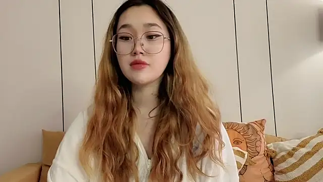 Jennatyan online show from 18, 4, 2026