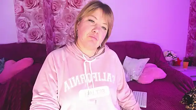 CurlyDreams online show from 19, 2, 2026