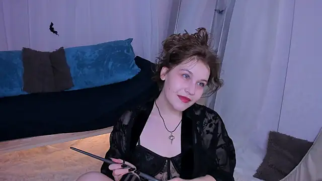 Colleen Blake online show from 30, 10, 2025