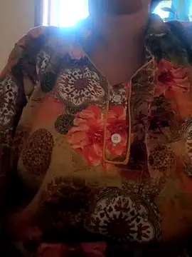 Snapshot of akshara_22 chatting on 18, 10, 2025 akshara 22 online show from 18, 10, 2025