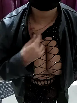 Snapshot of Anamika_Kapoor chatting on 2, 1, 2025 Anamika Kapoor online show from 2, 1, 2025