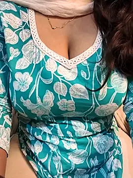 Snapshot of Anamika_Kapoor chatting on 19, 9, 2025 Anamika Kapoor online show from 19, 9, 2025