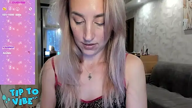 lady Nati online show from 18, 12, 2024