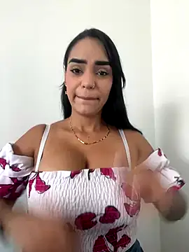 Sara-77 online show from 8, 10, 2025