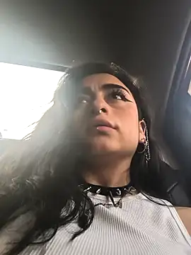 Lila Desiree online show from 11, 11, 2025