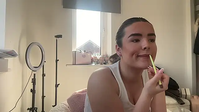 maisiesmithx online show from 21, 3, 2026