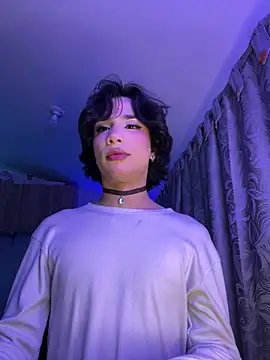 Snapshot of sue___0 chatting on 13, 2, 2025 sue 0 online show from 13, 2, 2025