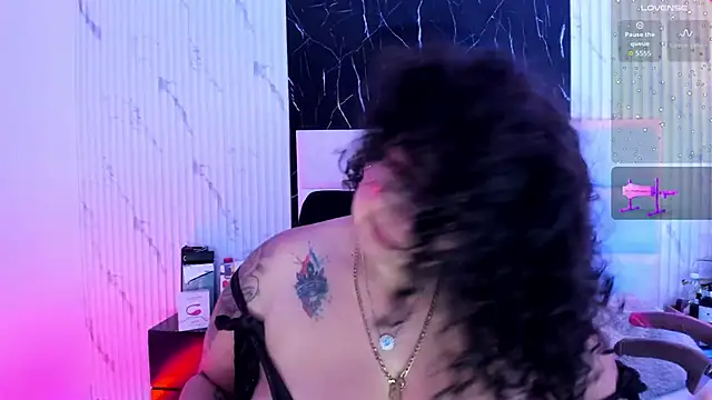 Reginavegaa online show from 7, 10, 2025