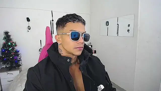 Leonard Price online show from 3, 12, 2025