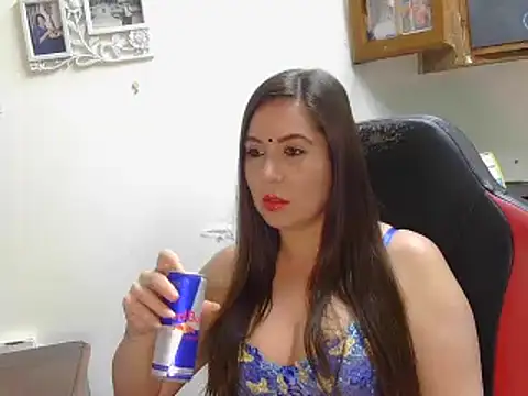 Snapshot of Kiara_zoya chatting on 1, 2, 2025 Kiara zoya online show from 1, 2, 2025