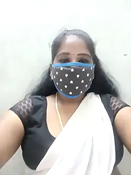 Snapshot of MaaliiiPonuTamil chatting on 3, 10, 2025 MaaliiiPonuTamil online show from 3, 10, 2025