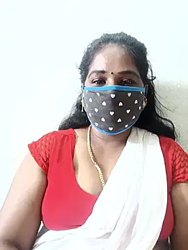 Snapshot of MaaliiiPonuTamil chatting on 9, 10, 2025 MaaliiiPonuTamil online show from 9, 10, 2025