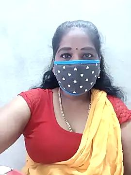 Snapshot of MaaliiiPonuTamil chatting on 15, 10, 2025 MaaliiiPonuTamil online show from 15, 10, 2025