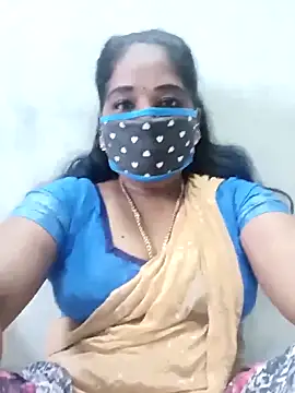 Snapshot of MaaliiiPonuTamil chatting on 18, 10, 2025 MaaliiiPonuTamil online show from 18, 10, 2025