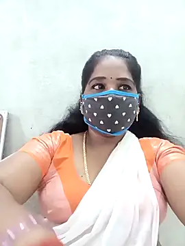 Snapshot of MaaliiiPonuTamil chatting on 19, 10, 2025 MaaliiiPonuTamil online show from 19, 10, 2025