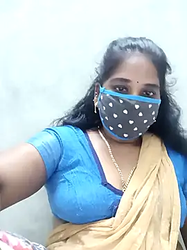 Snapshot of MaaliiiPonuTamil chatting on 19, 10, 2025 MaaliiiPonuTamil online show from 19, 10, 2025