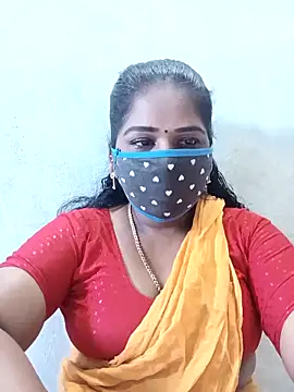 Snapshot of MaaliiiPonuTamil chatting on 31, 10, 2025 MaaliiiPonuTamil online show from 31, 10, 2025