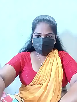 Snapshot of MaaliiiPonuTamil chatting on 3, 11, 2025 MaaliiiPonuTamil online show from 3, 11, 2025