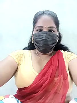 Snapshot of MaaliiiPonuTamil chatting on 12, 11, 2025 MaaliiiPonuTamil online show from 12, 11, 2025