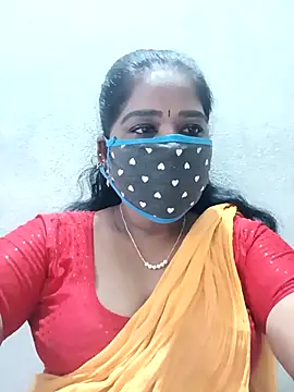 Snapshot of MaaliiiPonuTamil chatting on 14, 11, 2025 MaaliiiPonuTamil online show from 14, 11, 2025