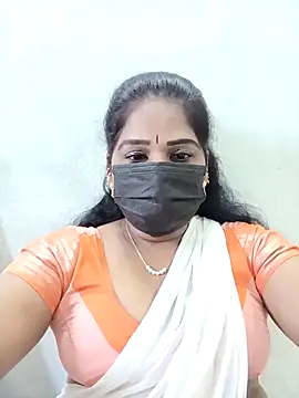 Snapshot of MaaliiiPonuTamil chatting on 16, 11, 2025 MaaliiiPonuTamil online show from 16, 11, 2025