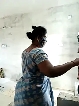 Snapshot of MaaliiiPonuTamil chatting on 28, 11, 2025 MaaliiiPonuTamil online show from 28, 11, 2025