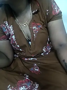 Snapshot of MaaliiiPonuTamil chatting on 30, 11, 2025 MaaliiiPonuTamil online show from 30, 11, 2025