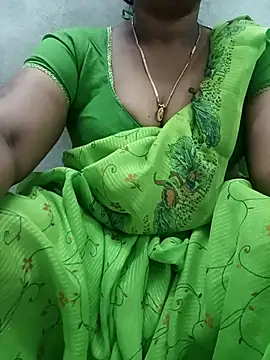 Snapshot of MaaliiiPonuTamil chatting on 8, 1, 2026 MaaliiiPonuTamil online show from 8, 1, 2026