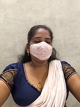 Snapshot of MaaliiiPonuTamil chatting on 24, 3, 2026 MaaliiiPonuTamil online show from 24, 3, 2026