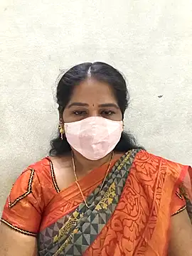 Snapshot of MaaliiiPonuTamil chatting on 29, 3, 2026 MaaliiiPonuTamil online show from 29, 3, 2026