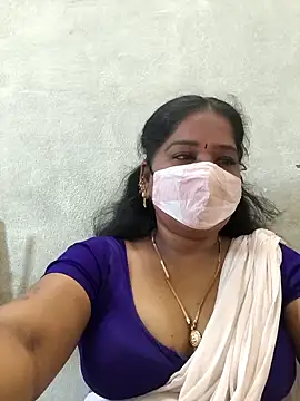 Snapshot of MaaliiiPonuTamil chatting on 7, 4, 2026 MaaliiiPonuTamil online show from 7, 4, 2026