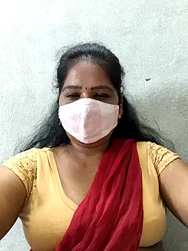 Snapshot of MaaliiiPonuTamil chatting on 9, 4, 2026 MaaliiiPonuTamil online show from 9, 4, 2026