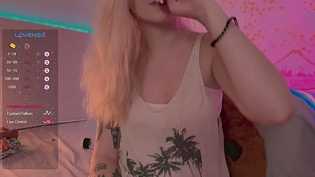 Snapshot of h2h0e chatting on 23, 1, 2025 h2h0e online show from 23, 1, 2025