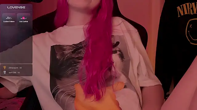 Snapshot of h2h0e chatting on 11, 10, 2025 h2h0e online show from 11, 10, 2025