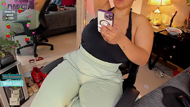 Snapshot of Mariana_c1 chatting on 10, 1, 2025 Mariana c1 online show from 10, 1, 2025