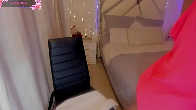 Snapshot of roxannkanneth__ chatting on 31, 1, 2026 roxannkanneth online show from 31, 1, 2026