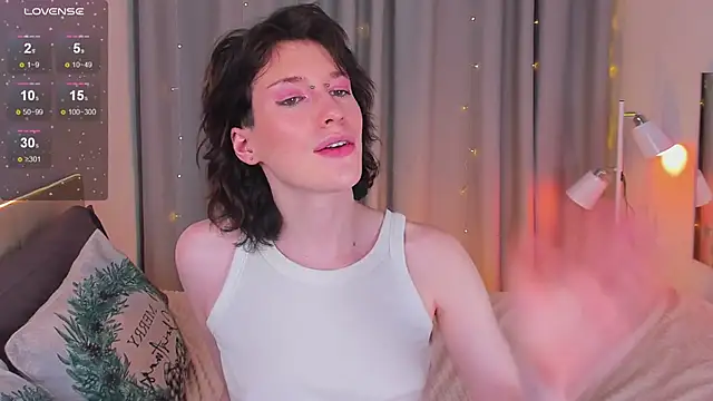 Kolette Gray online show from 15, 1, 2025