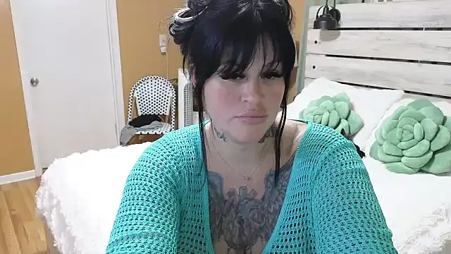 TexasTattooedHouseWife online show from 22, 5, 2026