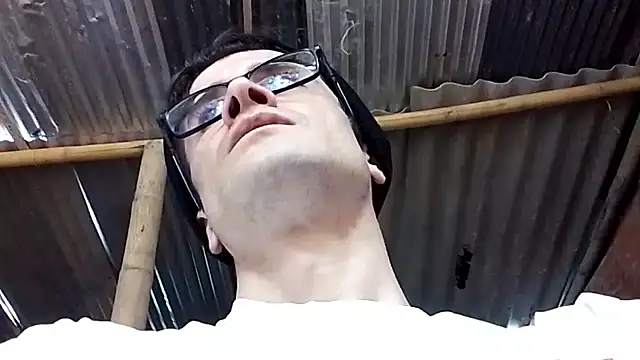 Loggan donnelly online show from 22, 12, 2025