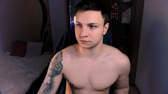 handsome guy01 online show from 17, 12, 2024