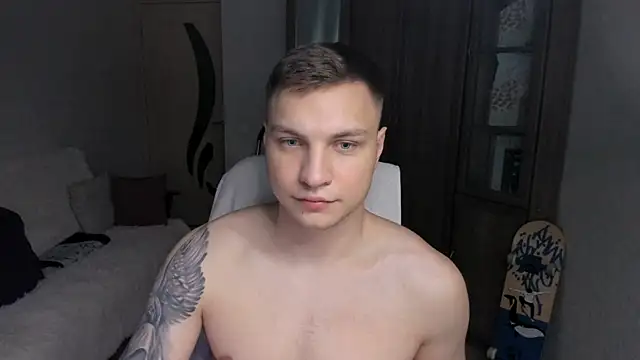 handsome guy01 online show from 9, 9, 2025