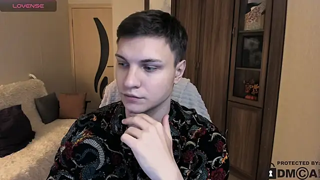 handsome guy01 online show from 9, 11, 2025