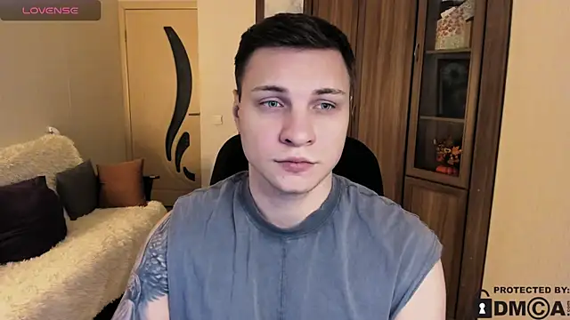 handsome guy01 online show from 22, 11, 2025