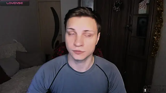 handsome guy01 online show from 20, 12, 2025