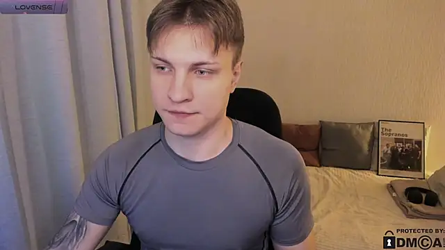 handsome guy01 online show from 4, 2, 2026