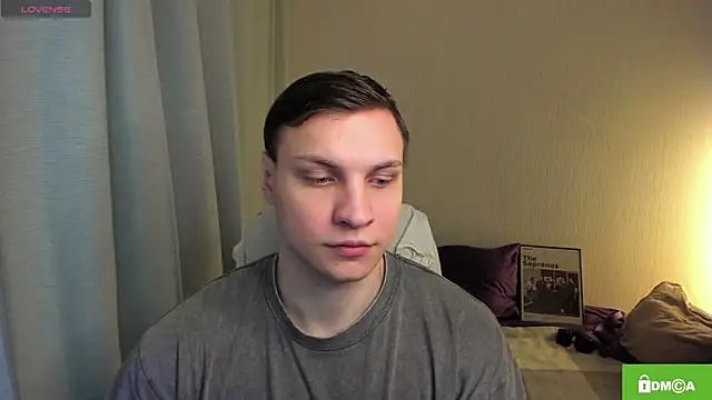 handsome guy01 online show from 9, 4, 2026