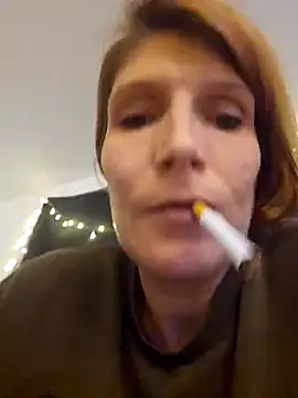 Snapshot of Lenchen_ chatting on 28, 11, 2025 Lenchen online show from 28, 11, 2025