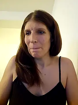 Snapshot of Lenchen_ chatting on 13, 2, 2026 Lenchen online show from 13, 2, 2026